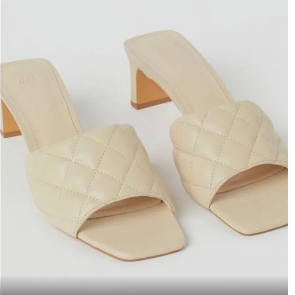 H&M New Quilted Kitten Heel, Size 41 (Fits 9.5-10)